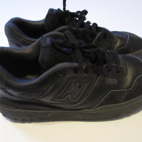 New Balance 550 All Black Sneakers Youth 6 – Retro Sport & Streetwear C - Picture 6 of 15